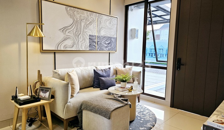 Rumah Fresh 2 Lantai Punya Akses Tol In & Out,next To Karawaci,dekat Sport Club ,.sekolah, Pasar Modern 2