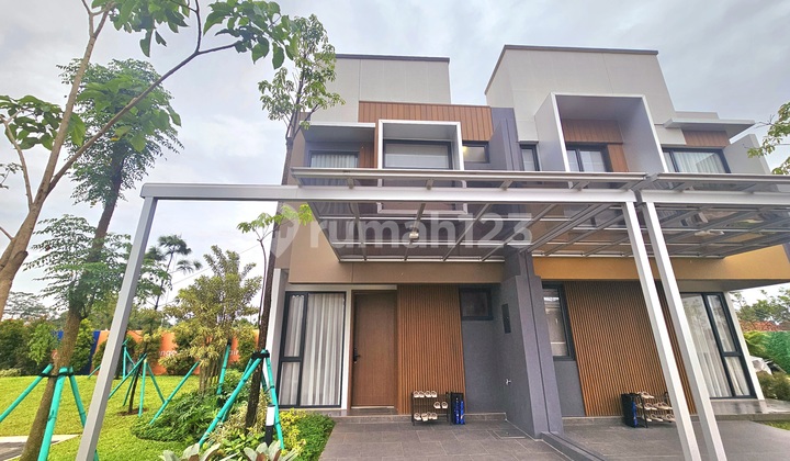 Rumah Termurah di Cbd Bsd , Baru, Living N Dining Super Luas. Layout Open N Homey. ******** Mall dan Exit Tol