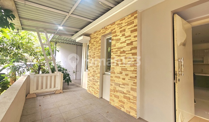 Rumah Spesial Termurah Samping Club, Summarecon Gading Serpong