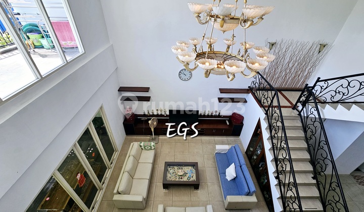 Rumah Alam Sutera Paling Homey Desain Mandiri Dekat Sekolah Lairensia dan Mall