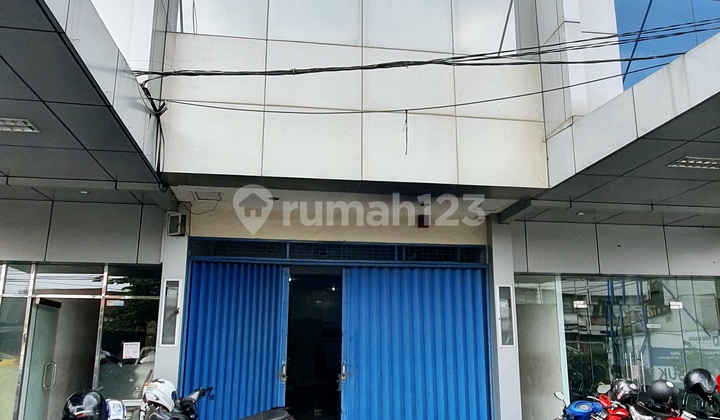 Ruko Jalur Teramai Boulevard Jalan Merdeka Cimone Tangerang 2 Lajur Dekat Mall 1