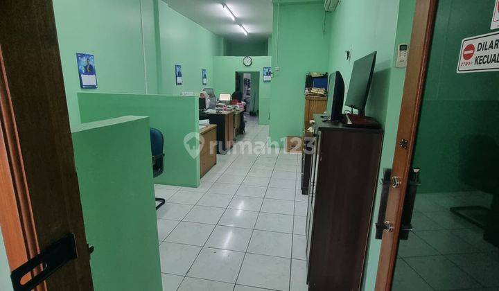 Ruko 3 lantai siap huni lokasi jakarta timur  1