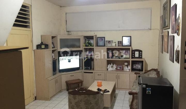 For Sale Old House in Rawamangun, East Jakarta 2
