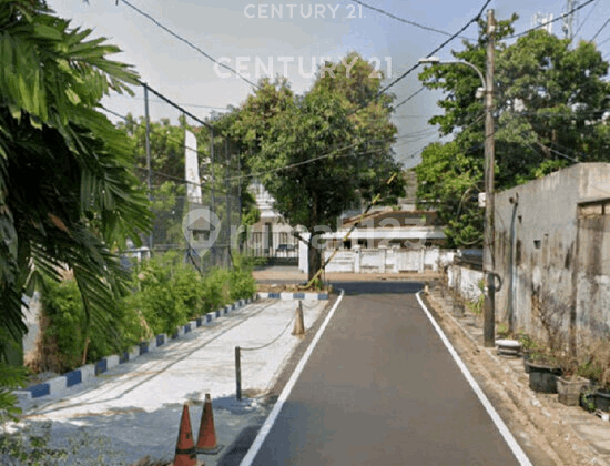 Cempaka Putih Central House Suitable for Residence and Office 2