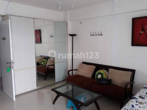  Apartemen Green Pramuka Tower Bougenvile lantai 19 hadap Timur 2