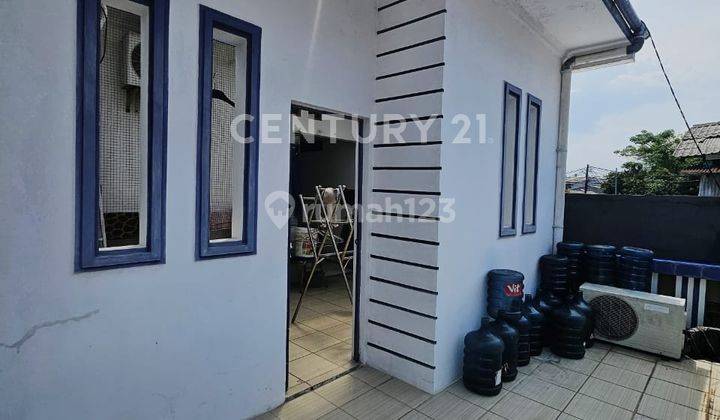 RUMAH 2LT 5KAMAR SEMIFURNISHED SIAP HUNI DALAM GANG DI GANDARIA  1