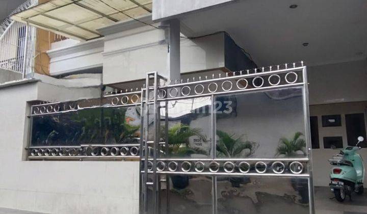 Disewakan  Rumah di Rawamangun Jakarta Timur 1