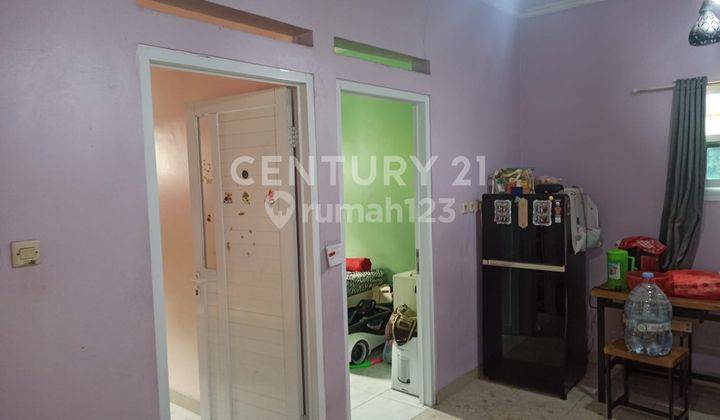 RUMAH CANTIK SEMIFURNISHED DI PERUMAHAN CIPAYUNG DEPOK 2