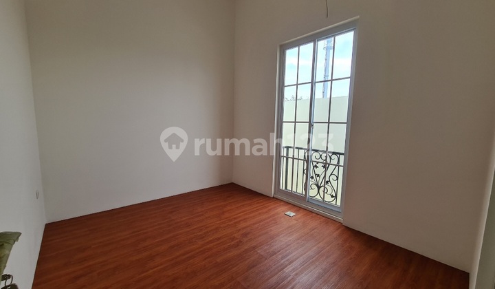 Rumah Brand New American Style Dalam Cluster Di Kayu Putih Jaktim