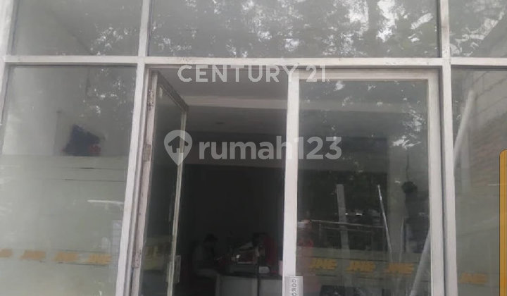 RUKO HARGA NJOP PINGGIR JALAN RAYA BESAR DEKAT HALTE BUSWAY RUKO HARGA NJOP PINGGIR JALAN RAYA BESAR DEKAT HALTE BUSWAY