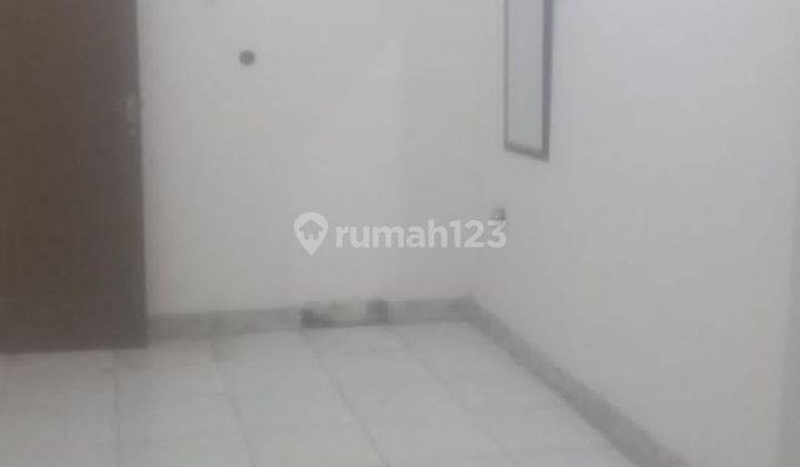 Rumah 2 Lantai Hook Pondok Gede Jakarta Timur 2