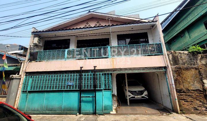 RUMAH 2 LANTAI SIAP HUNI DI GAMBIR JAKARTA PUSAT 1