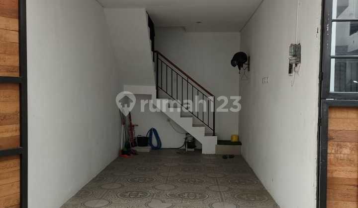 Nice House One Gate System 2 Rooms 24 Hour Security in Johar Baru 2