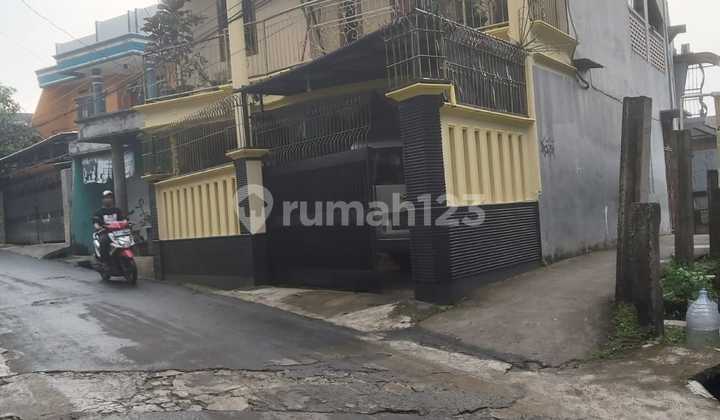Rumah siap huni dilokasi strategis dijual cepat Rumah siap huni dilokasi strategis dijual cepat