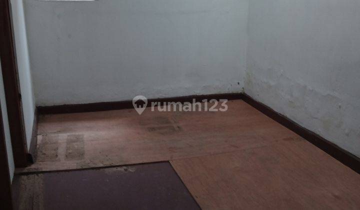 Rumah Lama Tebet Dilokasi Strategis Dijual Cepat 2