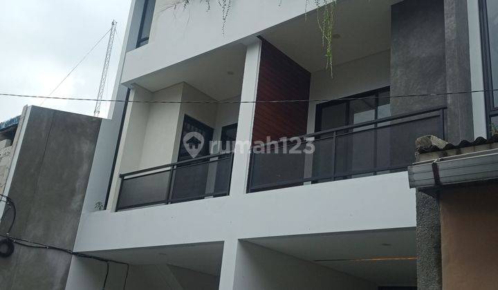 Brand New Minimalis Tebet Lokasi Strategis Dijual Cepat 1