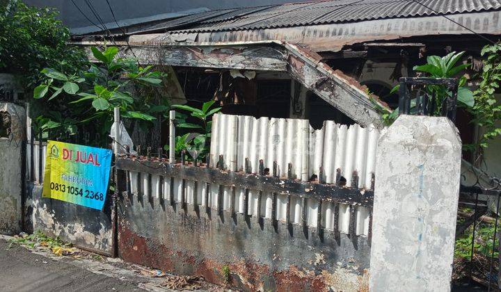 Rumah Lama Tebet Dengan Lokasi Strategis, Dijual Cepat 2