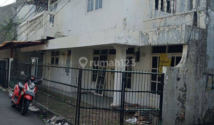 Rumah Tebet Dengan Lokasi Strategis Dijual Cepat 2