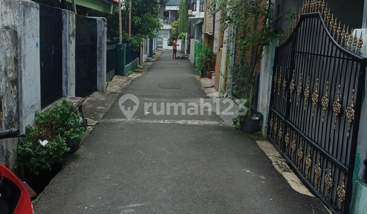 Tanah Tebet dilokasi strategis dijual cepat