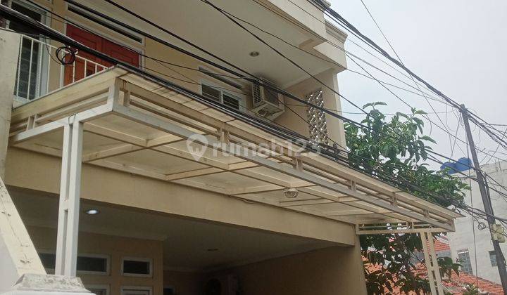 Brand new minimalis tebet disewakan bisa per 3 bulan minimal 2