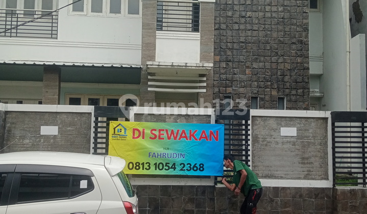 Rumah siap huni jalan lebar, cocok untuk kantor maupun tinggal
