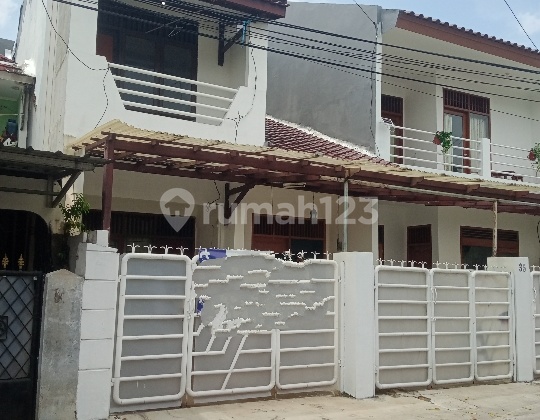 Rumah siap huni dijalan utama cocok untuk tinggal maupun kantor