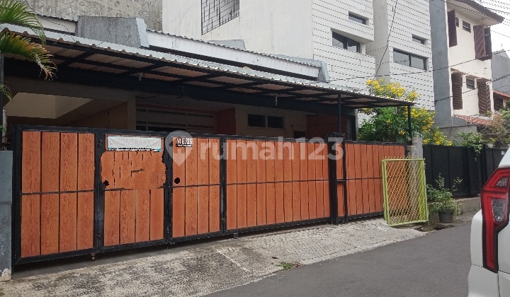 Rumah siap huni jalan 2 mobil cocok untuk kantor atau tinggal Rumah siap huni jalan 2 mobil cocok untuk kantor atau tinggal