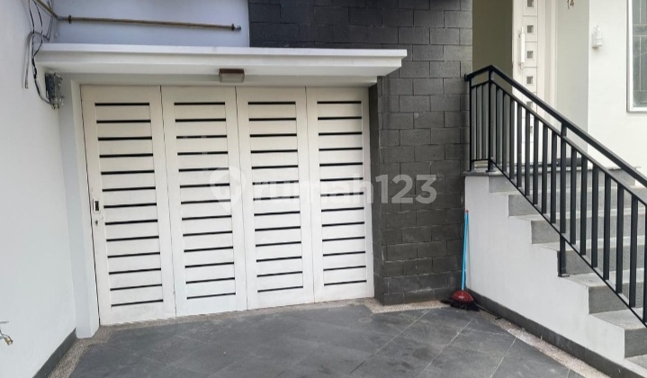 Brand New Minimalis, Jalan Lebar, Cocok untuk Tinggal, Kantor 2