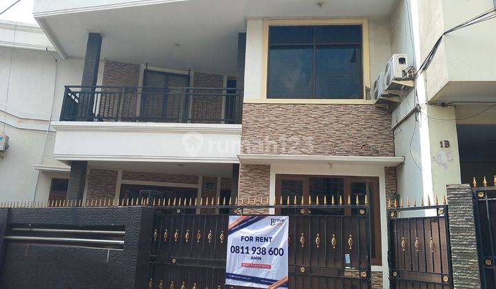 Disewa Rumah 2 Lantai di Meruya Jakarta Barat 2