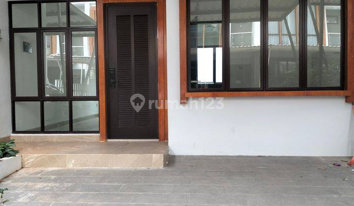 Rumah 2 Lantai Metland Puri, Full Bangunan 1