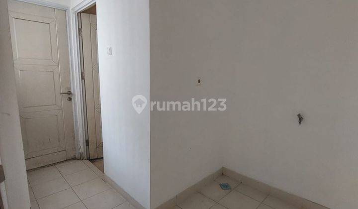 Rumah Bagus 2 Lantai Rapi Dalam Cluster  5