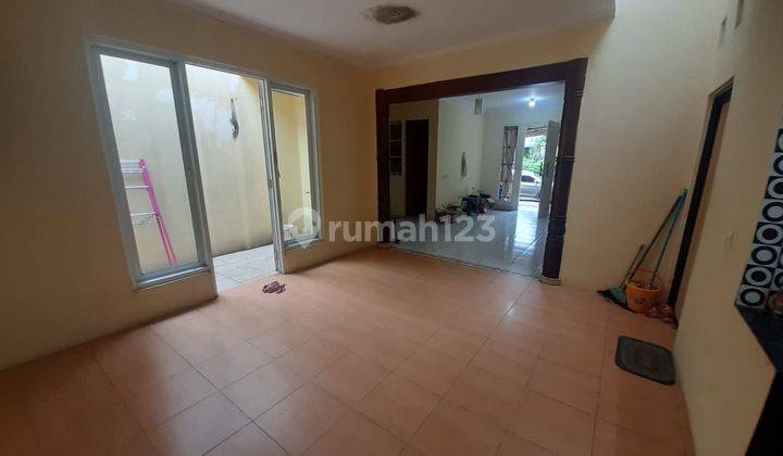 Rumah Bagus 2 Lantai Rapi View Taman Di Legenda Wisata 2