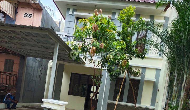 Rumah Murah Bagus 2 Lantai Rapi di Legenda Wisata 1