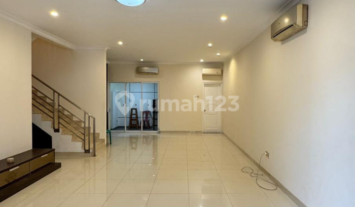 For Rent: City Resort Hawaii Cengkareng House, East Facing