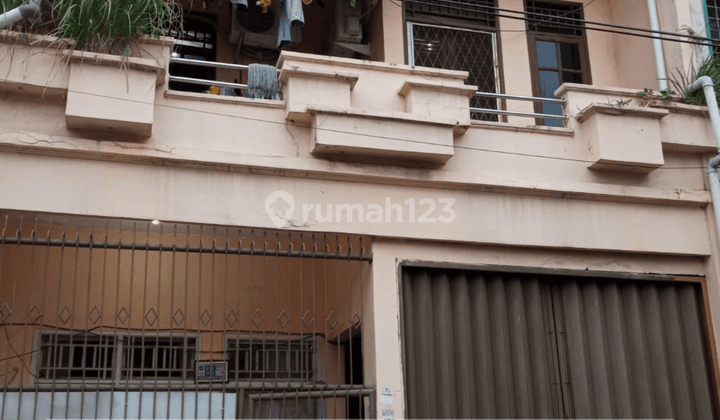 Dijual Rumah Di Jl. Permata Tegal Alur 3 Lantai 1