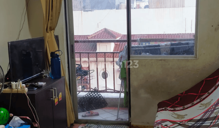 Unit Apartemen Bagus Semi Furnish di Apartmen City Resort 2