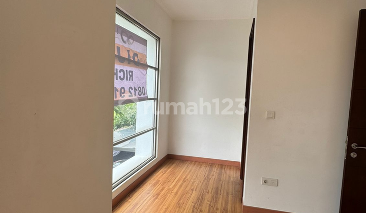 Dijual Rumah Golf Island Hadap Selatan Hoek