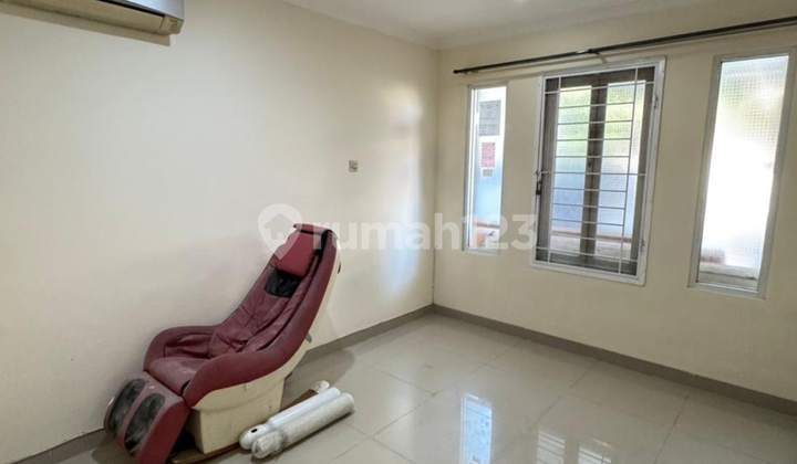 For Rent: City Resort Hawaii Cengkareng House, East Facing