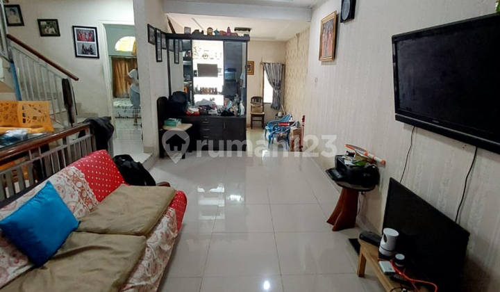 Dijual Rumah di City Resort Malibu Uk 6x18 Dijual Rumah di City Resort Malibu Uk 6x18