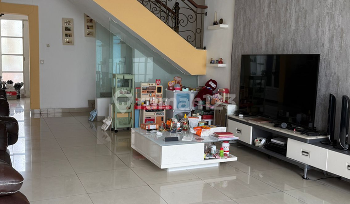 For Rent: PIK Katamaran Cluster House, size 8x26.