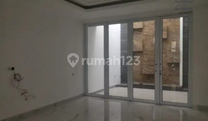 Dijual Rumah Golf Lake San Lorenzo Uk 8x18 Hadap Timur