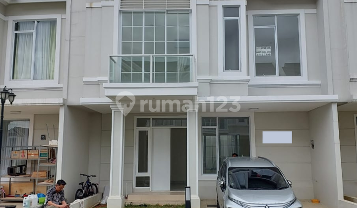 For Sale: Lavon Swan City House, Southwest Facing, Size 8x15