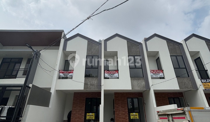 Rumah Brand New Taman Surya 5 hanya 1,85 M nego 2