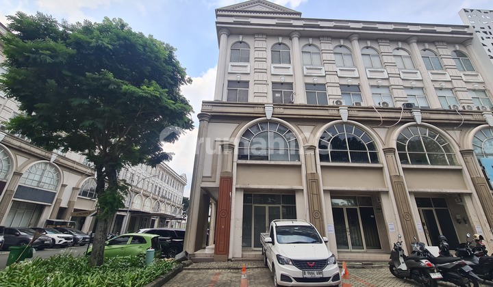 For Rent Ruko Green Lake City Corner 6X15, With Cargo Lift, Facing Main Road