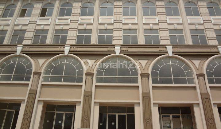 Ruko di Green lake city termurah parkiran luas termurah dijamin 9