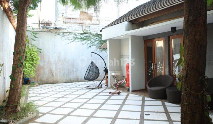 Dijual Rumah Mewah Lt 529m2 Semi Furnished di Bintaro 2