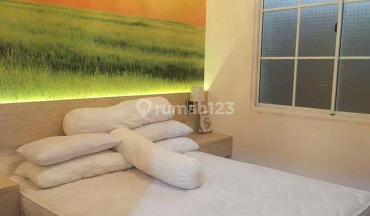 Dijual Rumah Luas 90m2 Furnished di Cluster Europe, Green Lake City 2