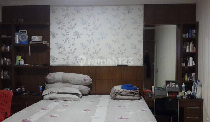 Rumah Town House Emerald Pik Ukuran 8x16 Semi Furnished  2