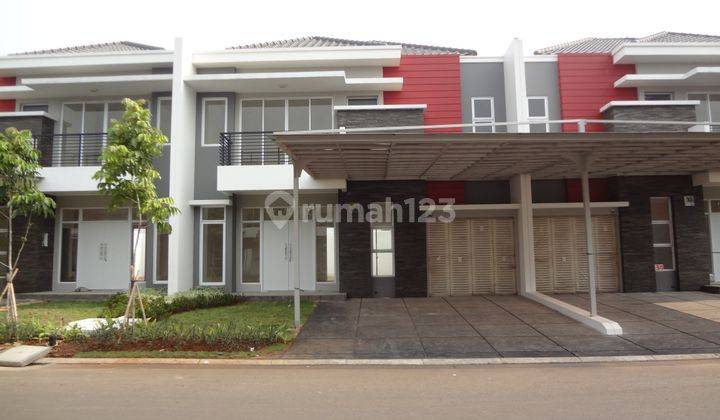 Rumah 10x25 di Green Lake City Hadap Selatan 1