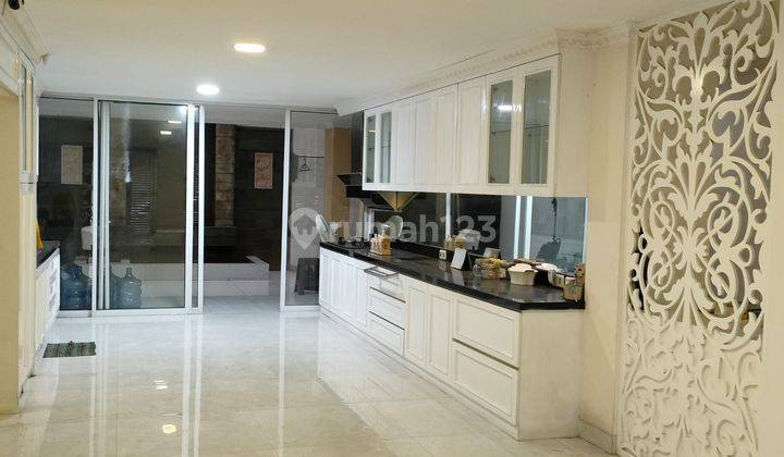 Dijual Rumah 3 Lantai Golf Lake Residence 8x25 Full Furnished, Hadap Barat Laut 2